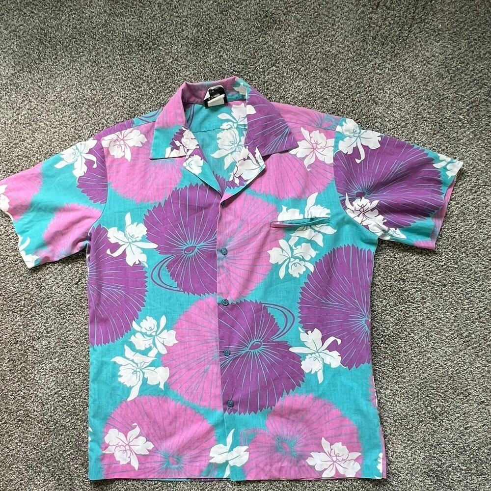 Vintage Hilo Hatties Hawaiian Shirt button down floral pattern Large